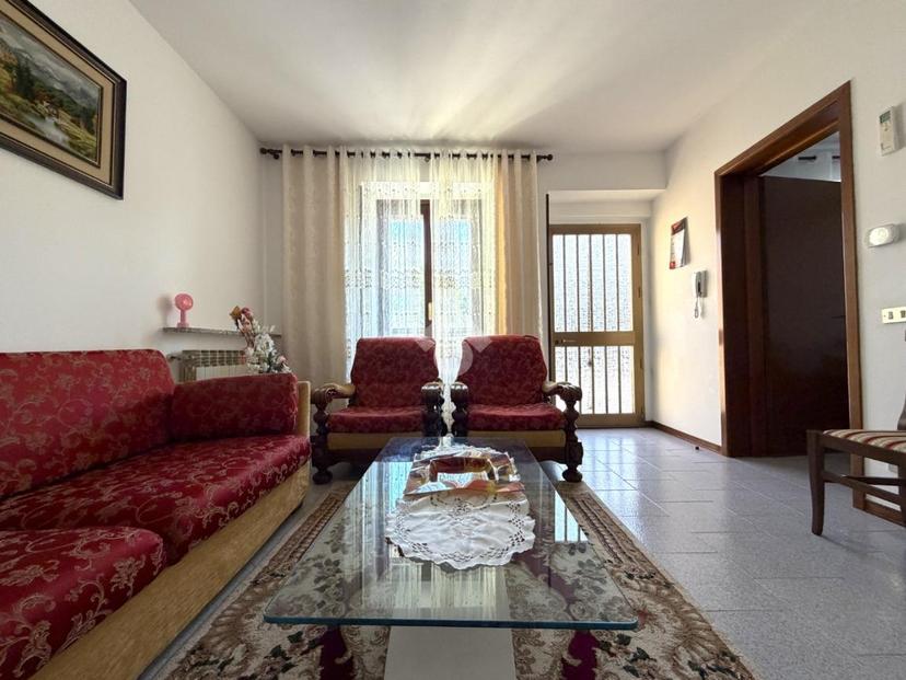 Casa indipendente in Via Cesare Battisti, Gadesco-Pieve Delmona — foto 5 di 5