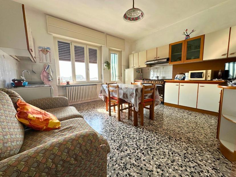 Quadrilocale in Via Giovanni Boccaccio 6, Tronzano Vercellese — foto 3 di 5