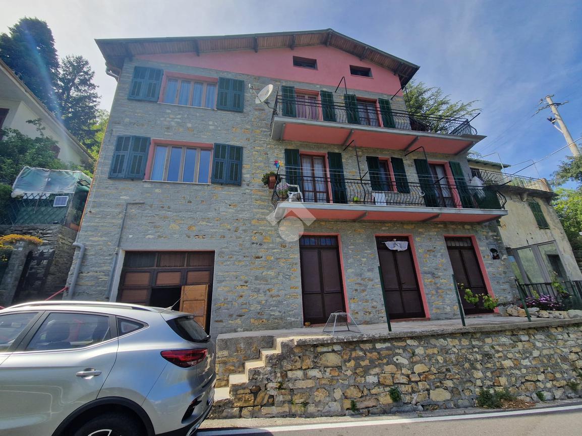 Villa in Via San Carlo 14, Montalto Carpasio