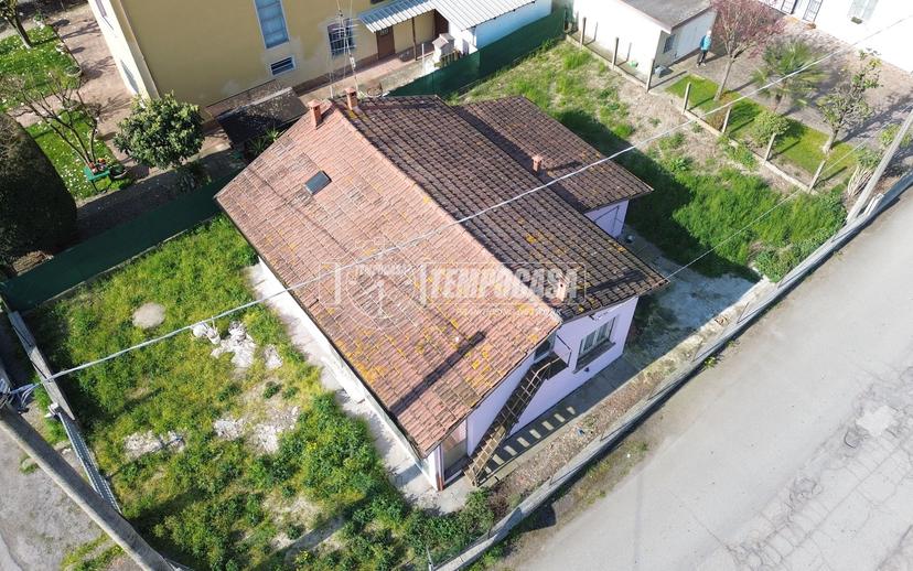 Trilocale in Via San Bernardino, Campagnola Emilia — foto 5 di 5