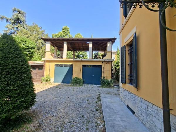 Villa plurifamiliare in Via Giacomo Matteotti 1, Traversetolo