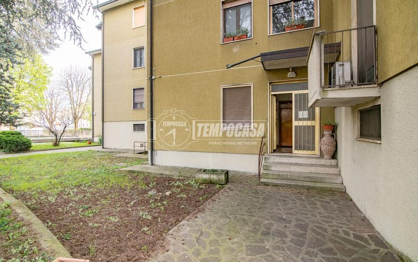Trilocale in Via Papa Giovanni XXIII, Fara Gera d'Adda — foto 3 di 5