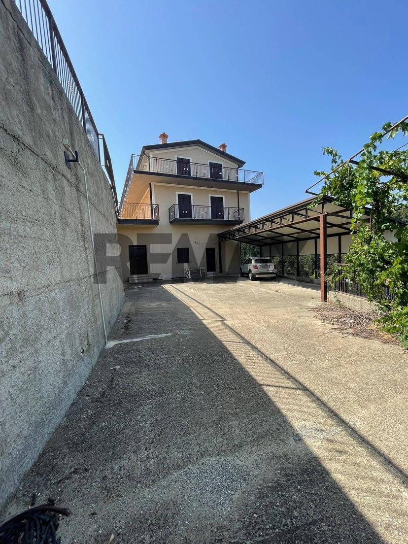 Villa, Acri — foto 3 di 5