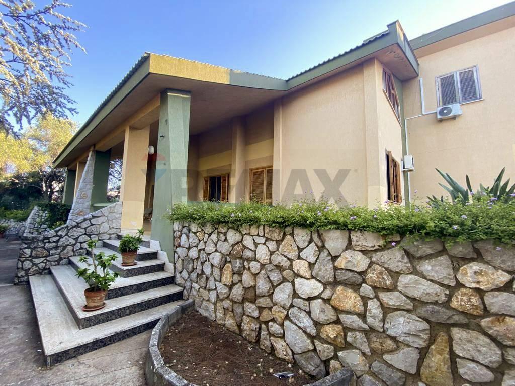 Villa in Contrada Sperone Snc, Altavilla Milicia