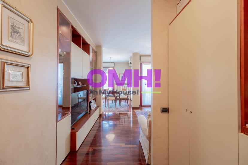 Trilocale in Via Cadore 6, Gallarate