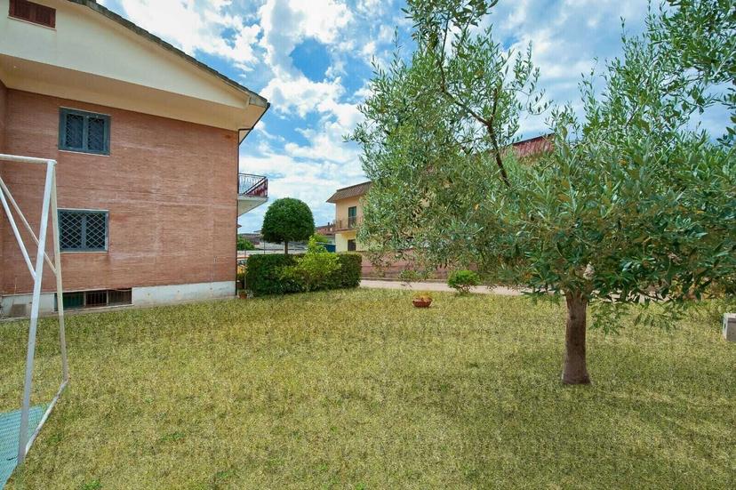 Villa a schiera in Via Lerici 6, Pomezia — foto 5 di 5