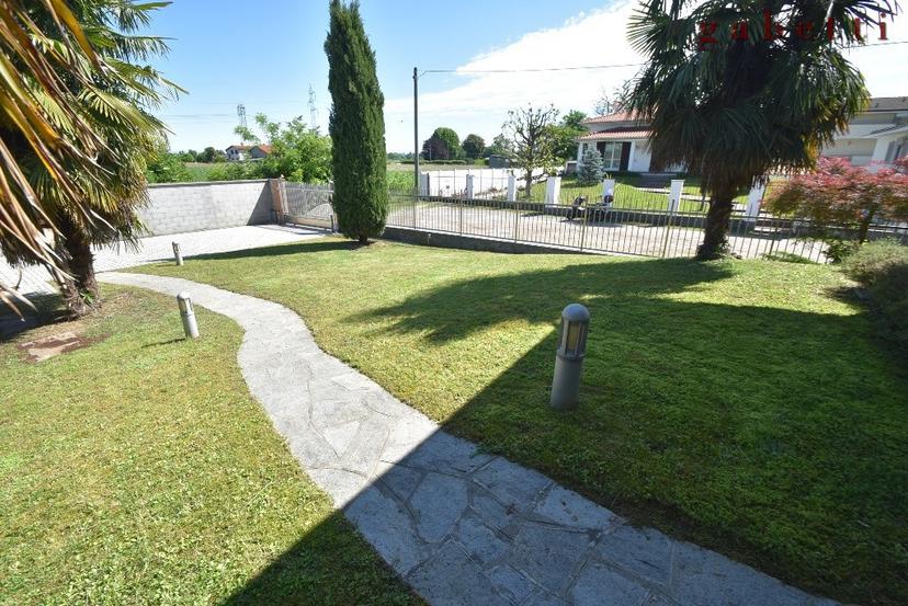 Villa in Via Tolstoj 7, Corbetta — foto 4 di 5