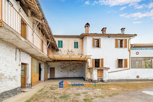 Terratetto plurifamiliare in Località Peisina 18/20, Clavesana — foto 2 di 5