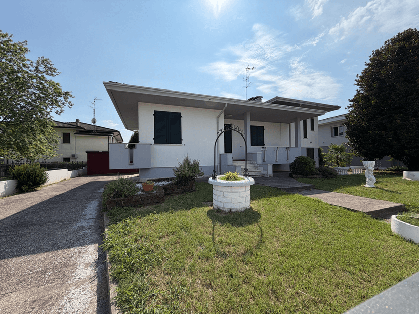 Casa indipendente in Via Pierdomenico Frattini 43, Legnago — foto 3 di 5
