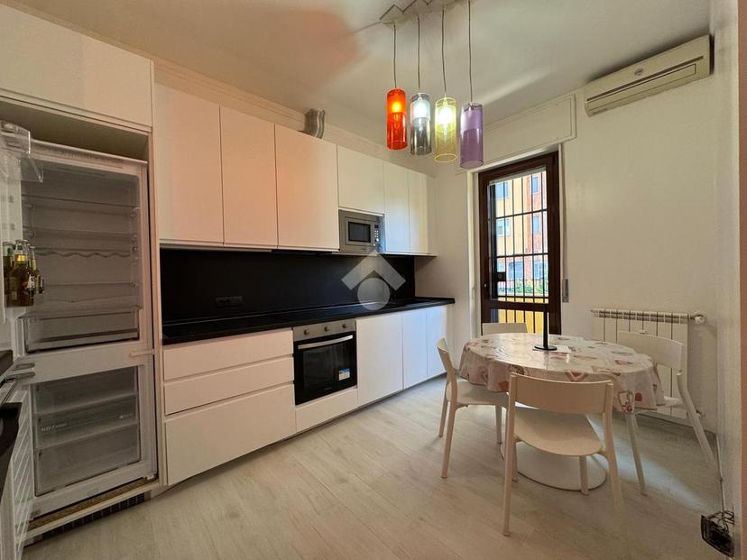 Trilocale in Via Sebastiano Caboto 35, Corsico