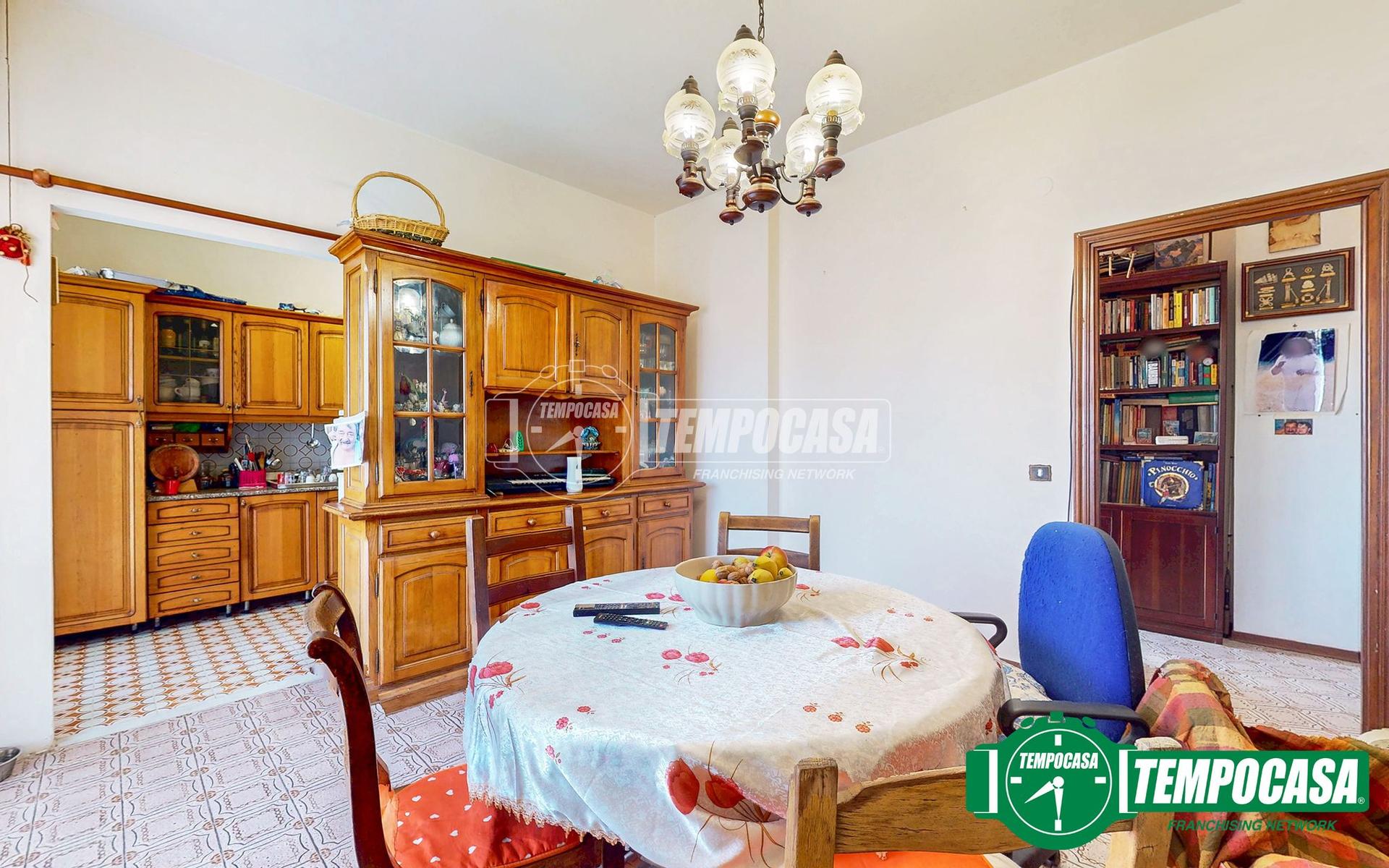 Trilocale in Condominio Castelli 139, Rocca Grimalda