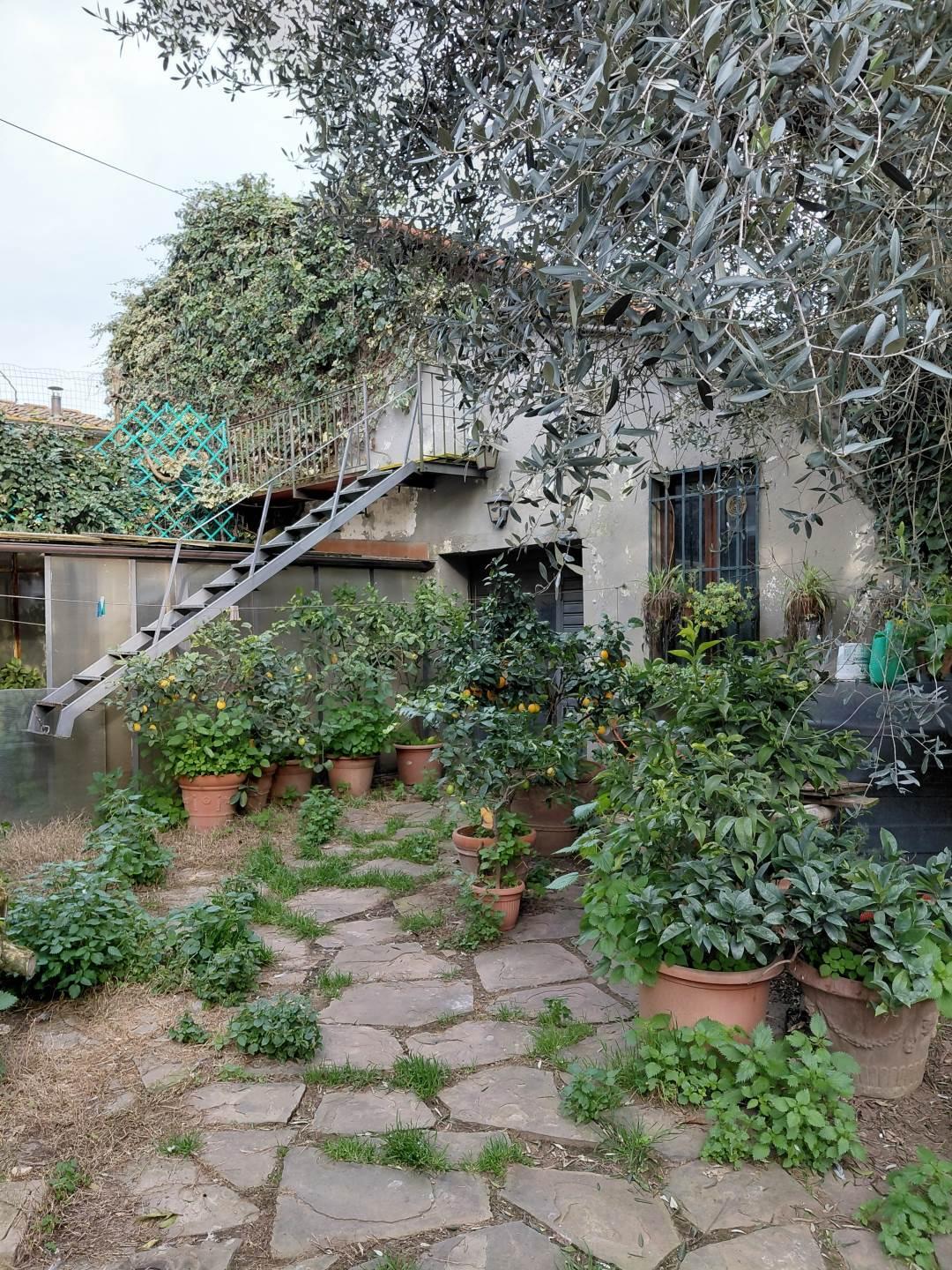 Villa, Lastra a Signa