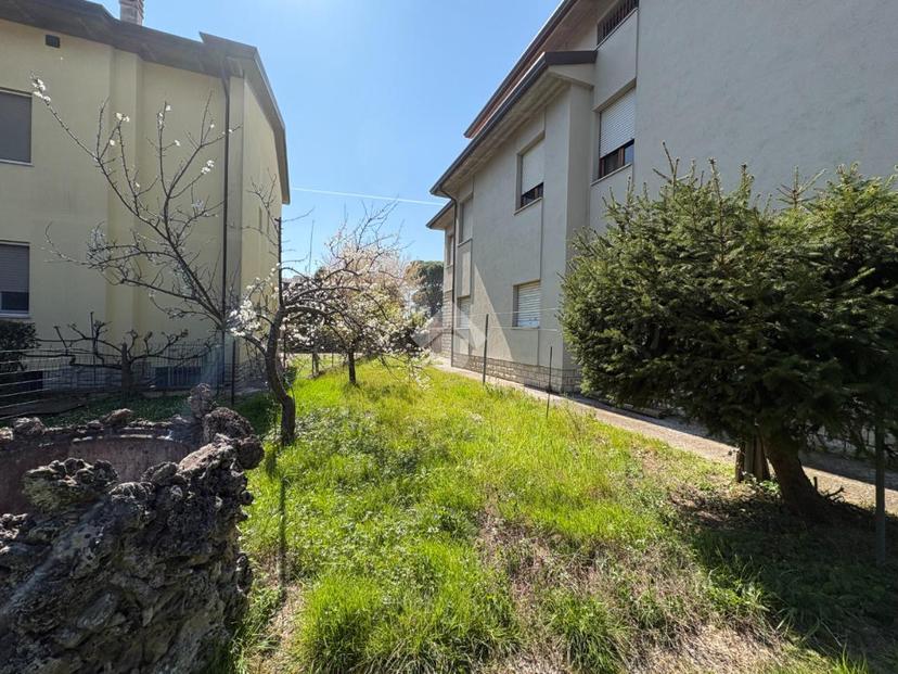 Casa indipendente in Via Puglie 12, Bastia Umbra — foto 2 di 5