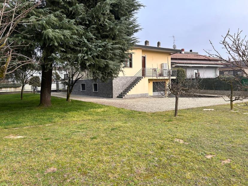 Villa in Borgo San Siro  23, Garlasco — foto 2 di 5