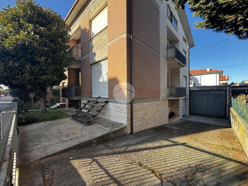 Villa in Via Brigata Sassari 15, Fano
