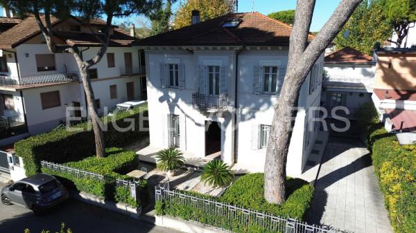 Villa in Viale Francesco Baracca 36, Riccione — foto 2 di 5