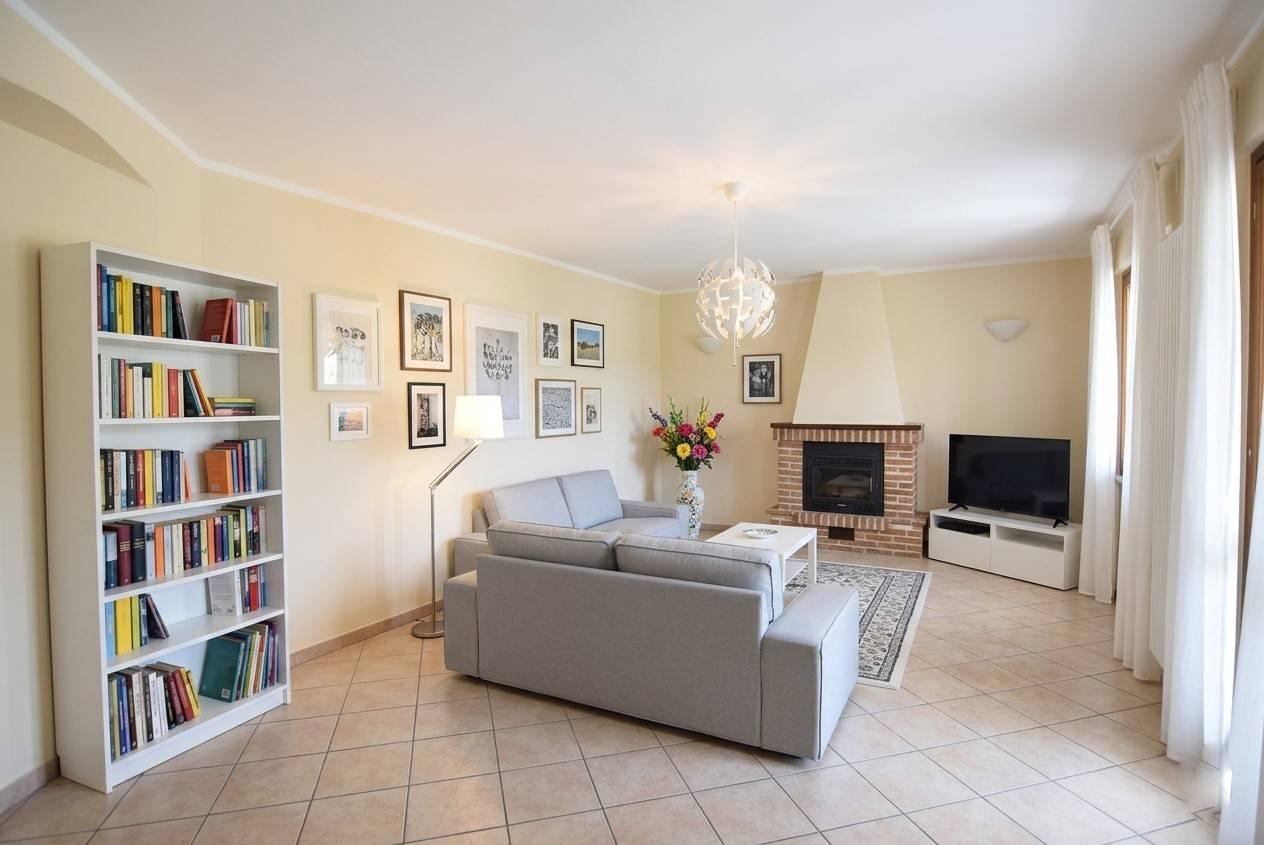 Casa indipendente in Via Langhe 382, Magliano Alpi