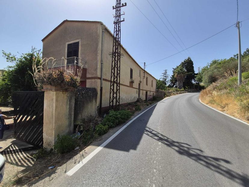 Casale in Contrada Mandra Snc, Cefalà Diana