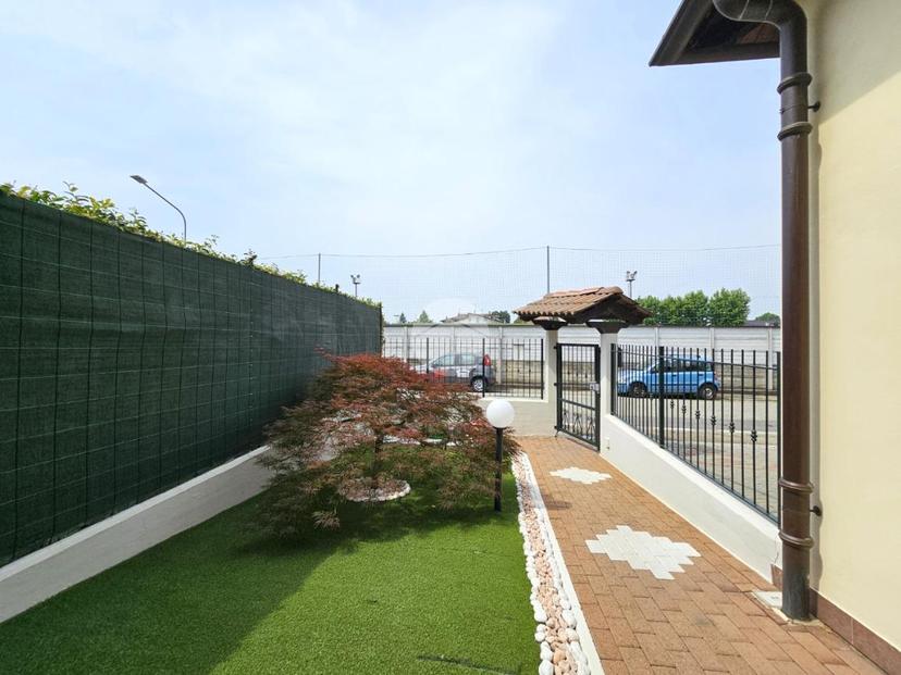 Villa a schiera in Via Silvio Pellico 8, Rondissone — foto 3 di 5