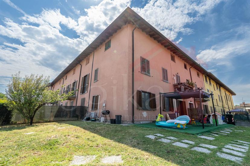 Trilocale in Via Morivione, Torre d'Arese