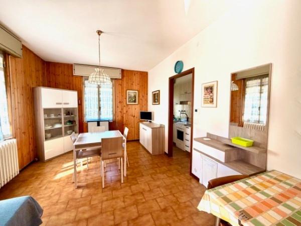 Appartamento in Via Celeste Fioresi, Lizzano in Belvedere — foto 2 di 5