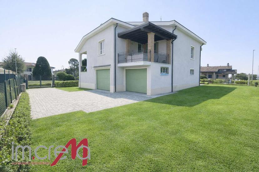 Villa unifamiliare, Crema — foto 2 di 5