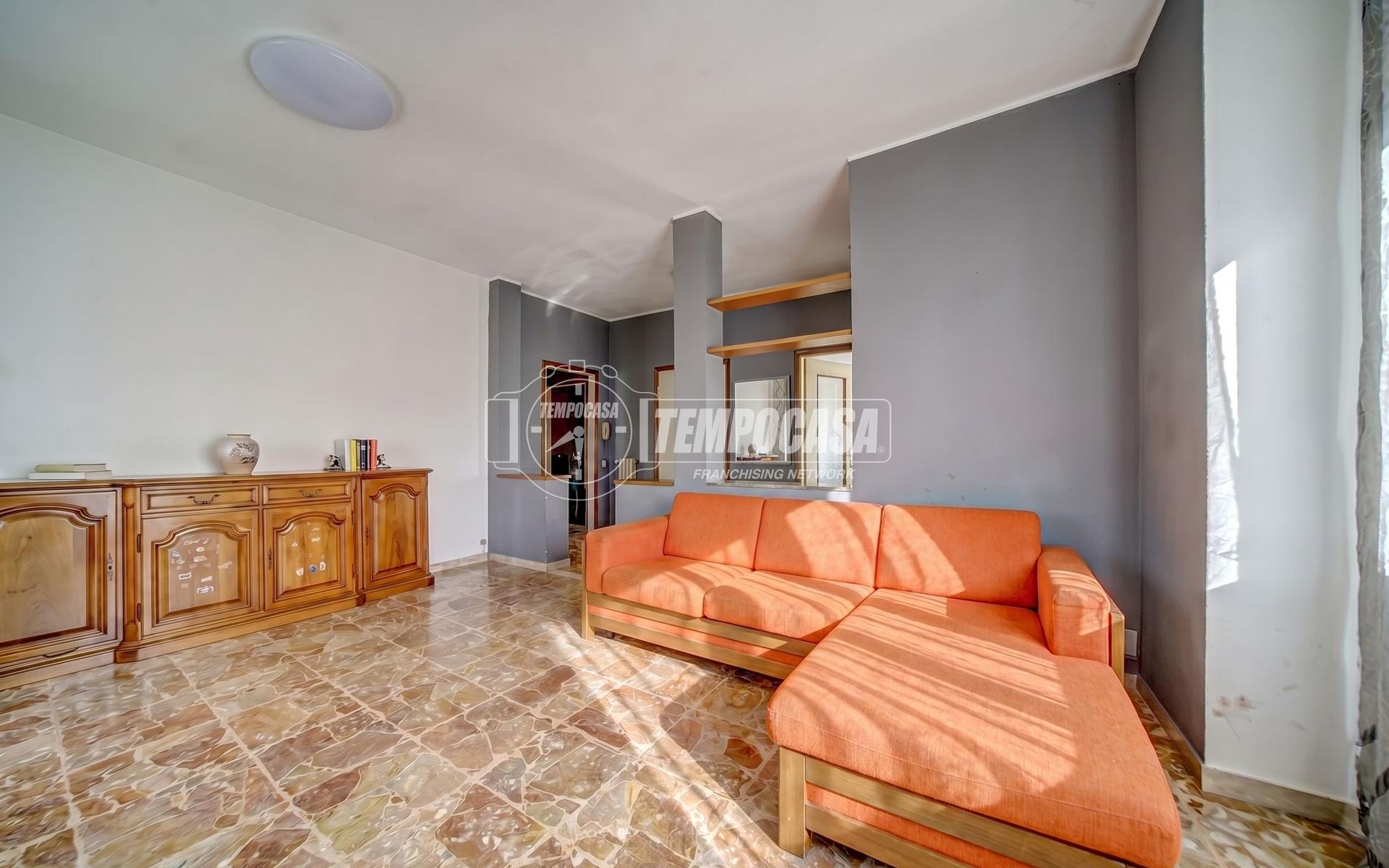 Villa a schiera in Via Don Milani 7, Carnago