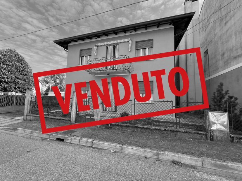 Villa unifamiliare in Via Aquileia 31, Camino al Tagliamento