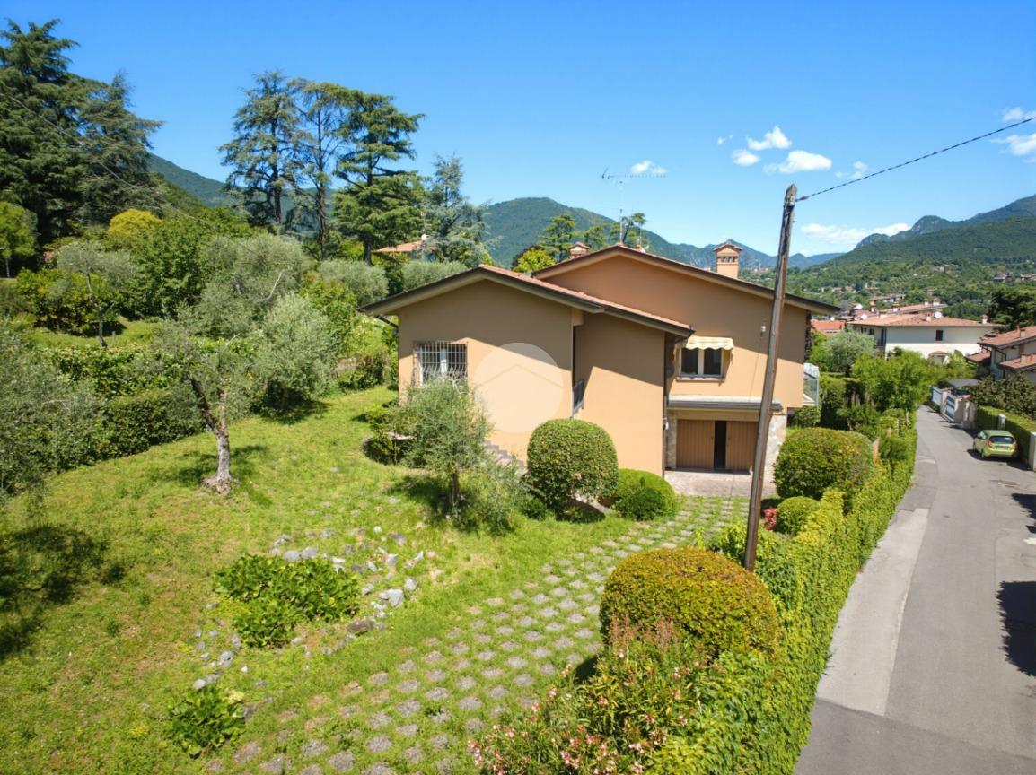 Villa in Via degli Abeti 22, Salò