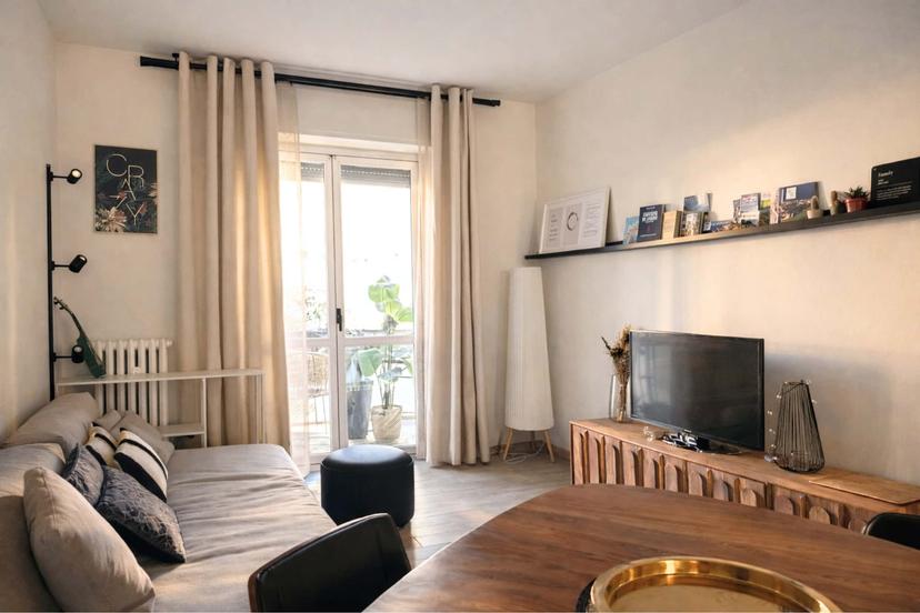 Monolocale in Via Sapri 10, Milano