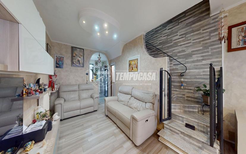 Villa a schiera in Via Gherbo 2, Bizzarone — foto 4 di 5