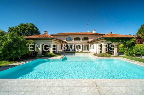 Villa in Via Pasquale Sottocorno, Gallarate — foto 2 di 5