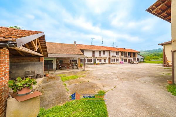 Villa in Località Piano 6, Novello — foto 3 di 5
