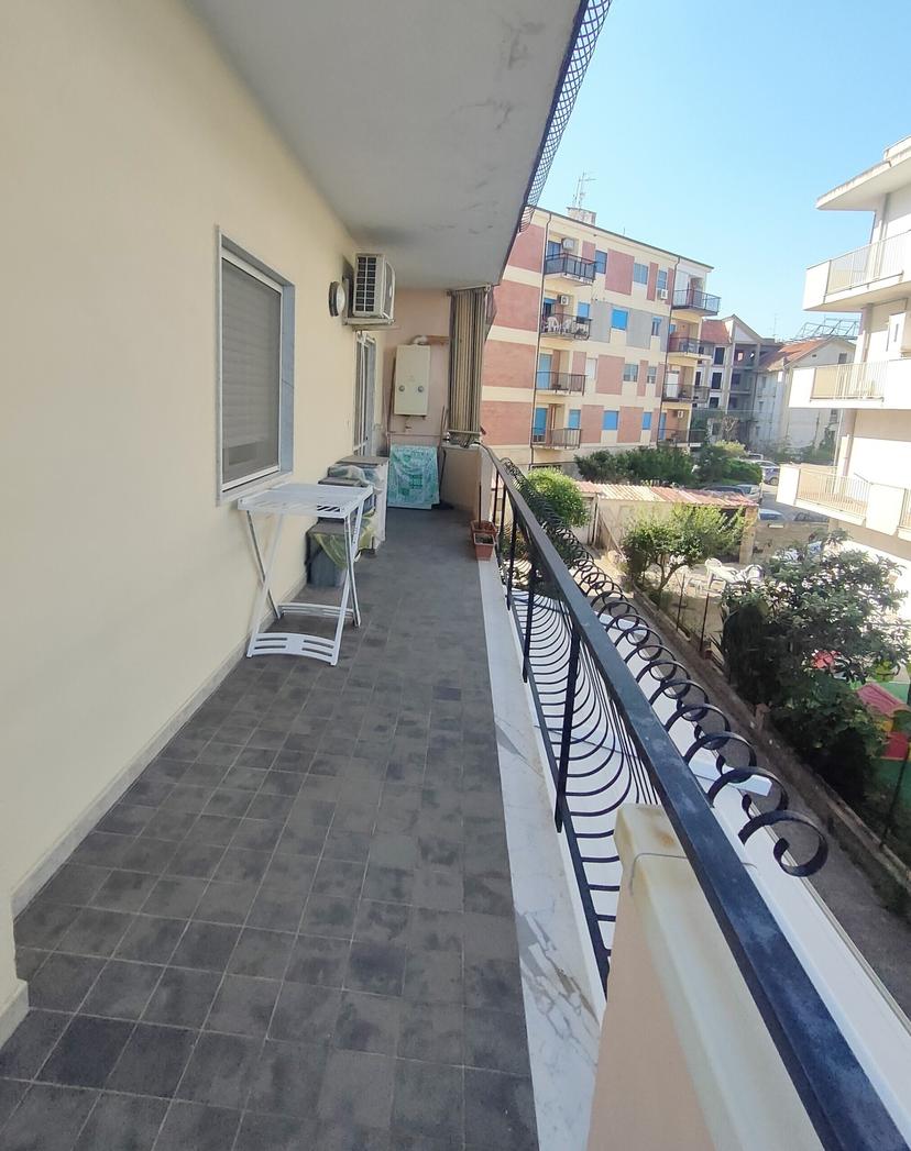 Trilocale in Vico Fiume 3, Reggio di Calabria — foto 2 di 5