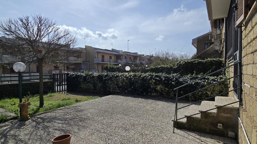 Trilocale in Viale Regina Margherita, 3, Capodimonte — foto 3 di 5