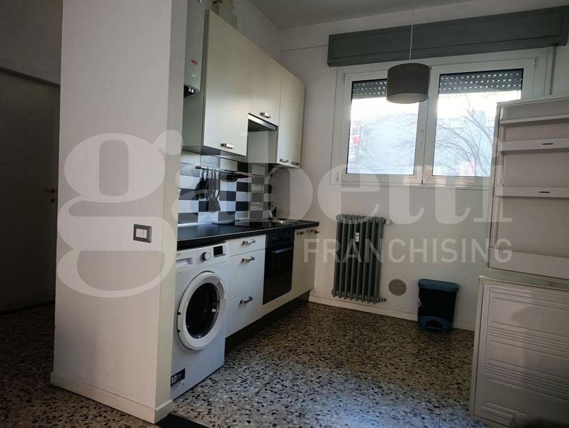 Bilocale in Via Garegnano  39/a, Milano
