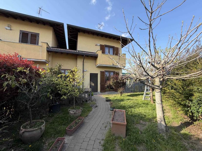 Villa, Cassolnovo — foto 2 di 5