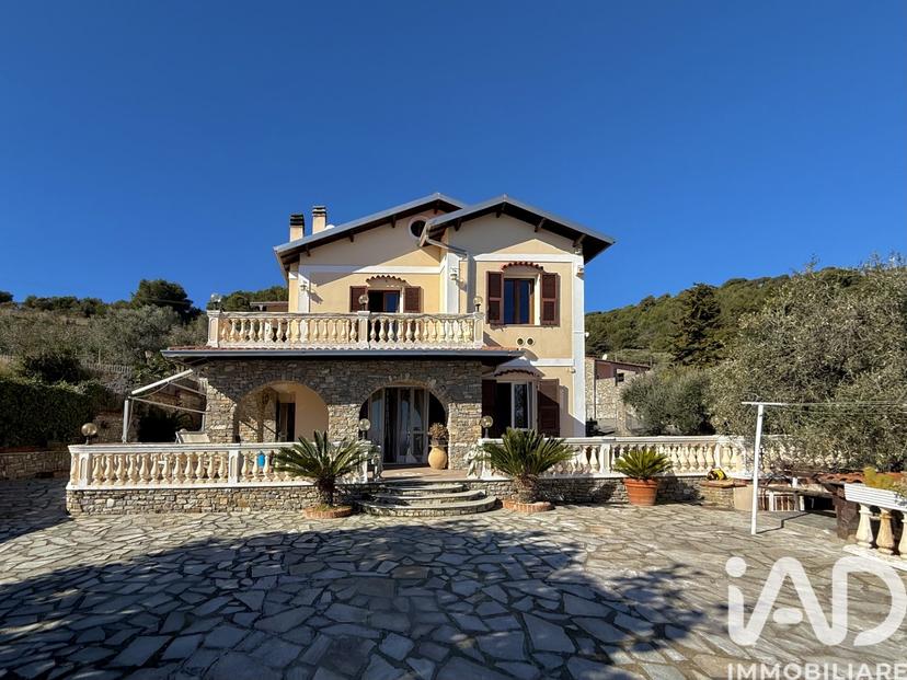 Villa in Via Mateotti 17, Cipressa — foto 3 di 5