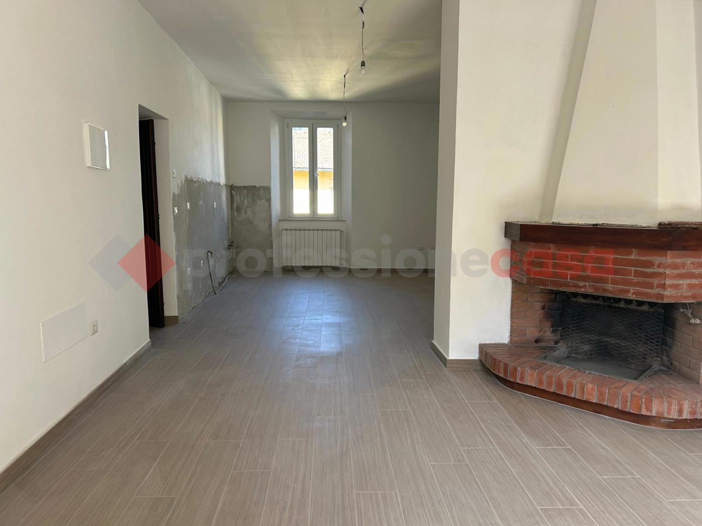 Trilocale in Via Guglielmo Marconi  11, Castelnuovo di Garfagnana