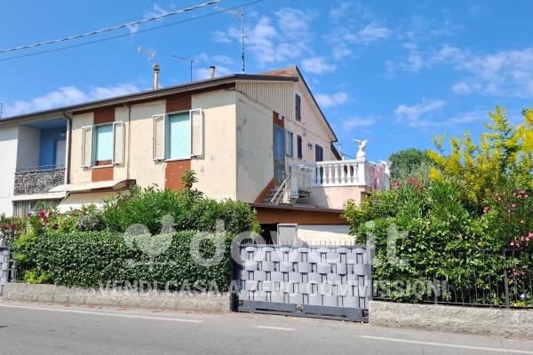 Villa a schiera in Via Pedro Alvares Cabral 105, Cattolica — foto 2 di 5