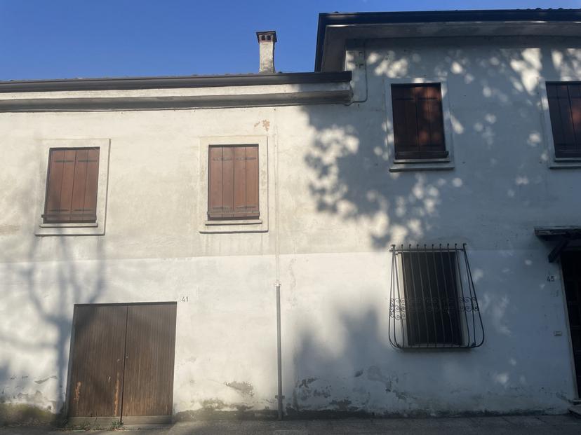 Casa indipendente in Via Nicolosi, Vicenza — foto 3 di 5