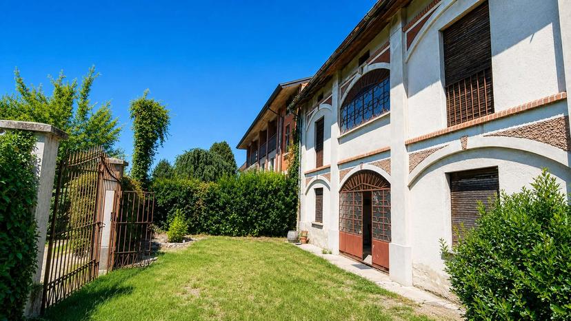 Porzione di casa in XX Settembre 22, Cirimido — foto 2 di 5