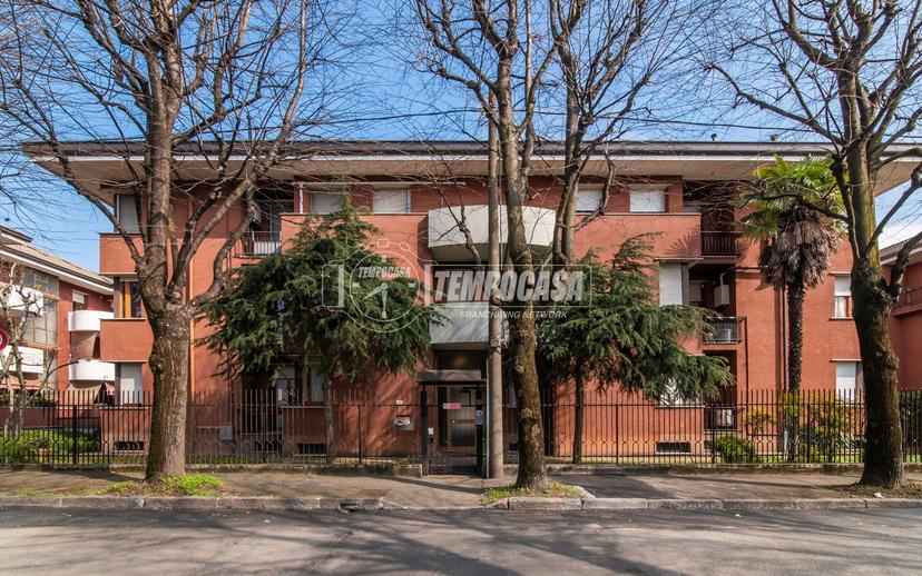 Bilocale, Desio
