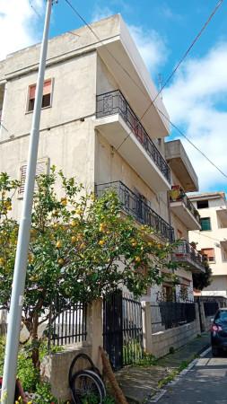 Trilocale in Via Gabriele d'Annunzio, Briatico