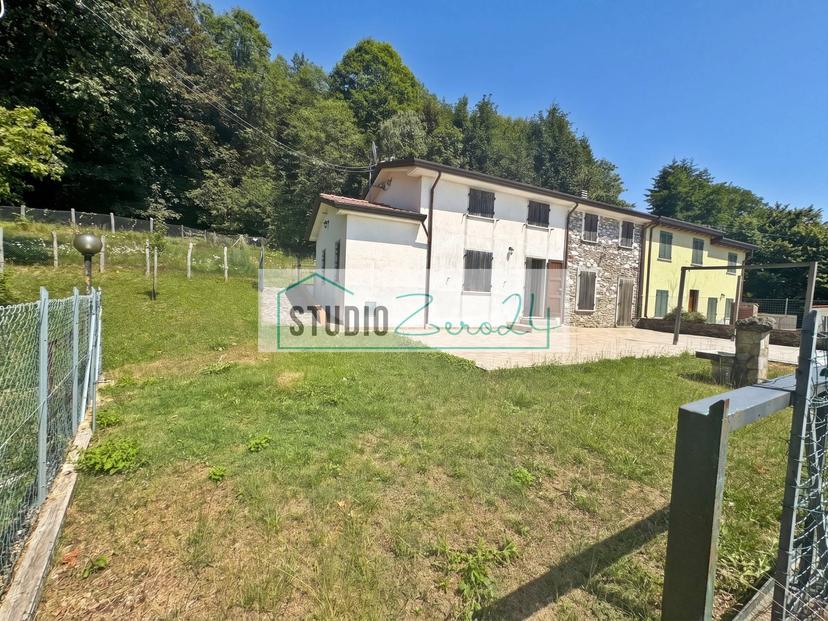 Rustico in Via della Resistenza, Montignoso — foto 3 di 5