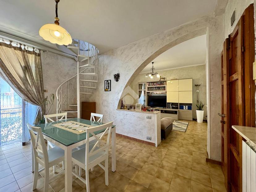 Trilocale in Via Castegnate 12, Terno d'Isola — foto 3 di 5