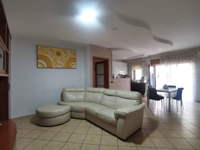 Trilocale in Via Grotta 57, San Nicola la Strada — foto 4 di 5