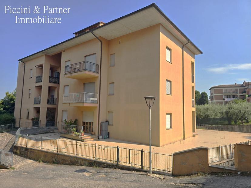 Quadrilocale in Piazza XXV Aprile, Città della Pieve — foto 3 di 5