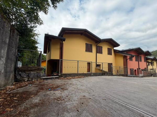 Villa a schiera in Via Inarca 4, Proserpio