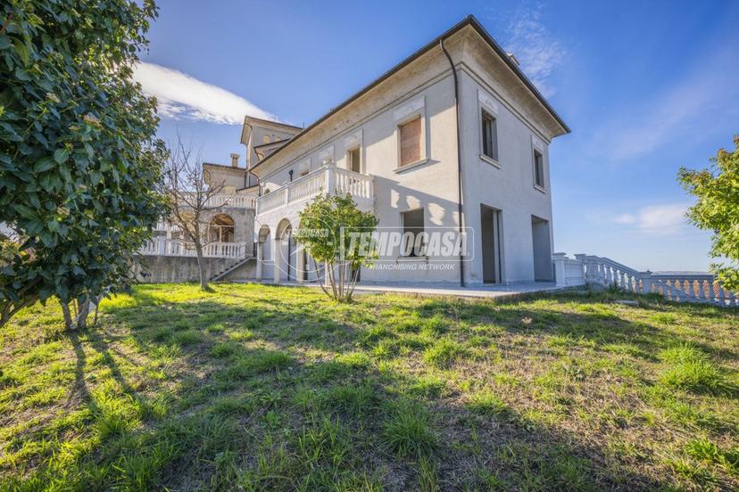 Villa, Monte San Giusto — foto 5 di 5